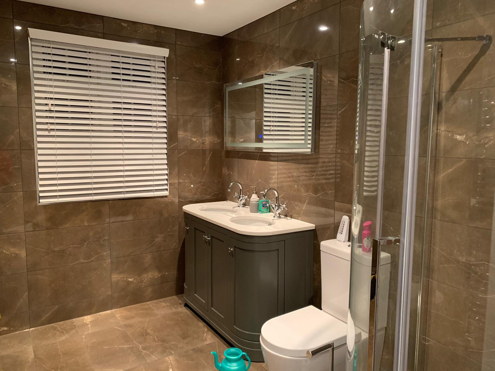 687436d2-7cd4-4328-a3a6-bb7b1577a740