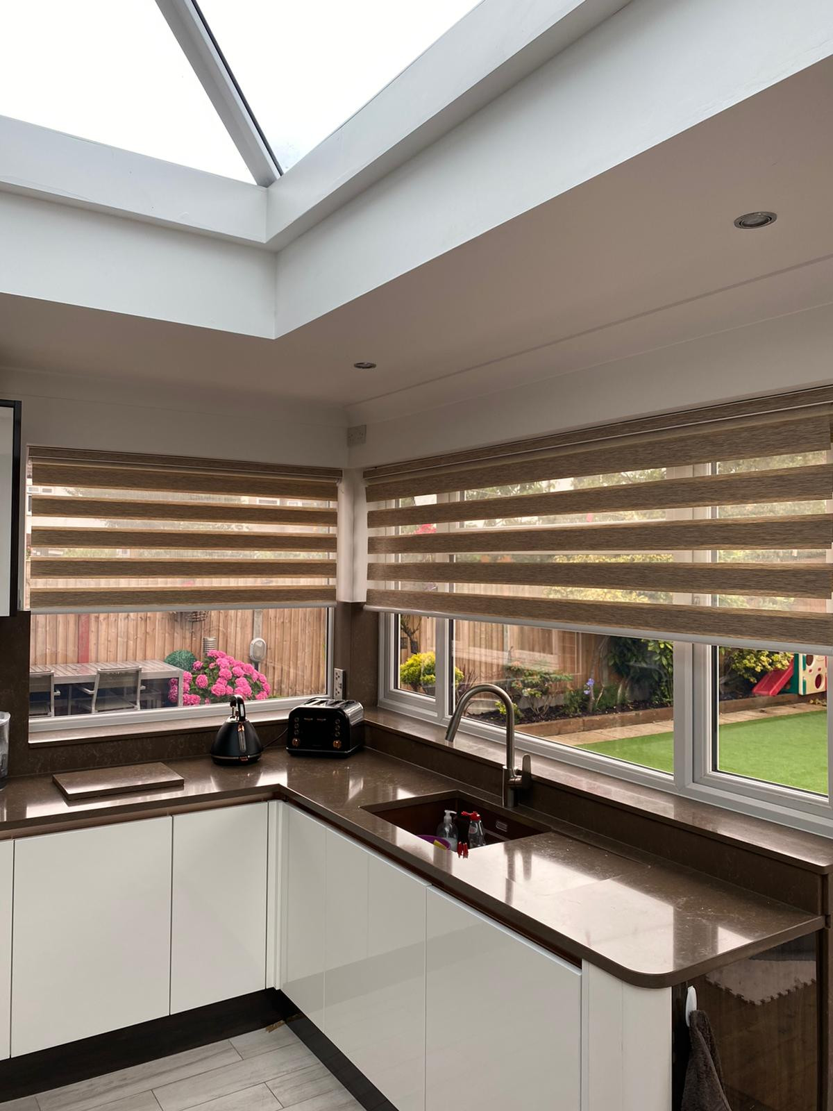 77184435-5ccc-48ba-bbc3-4f0a2635a2a8