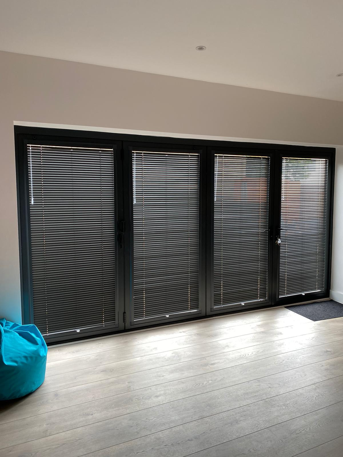 e0042922-6cd4-431b-8792-b425859ee43c