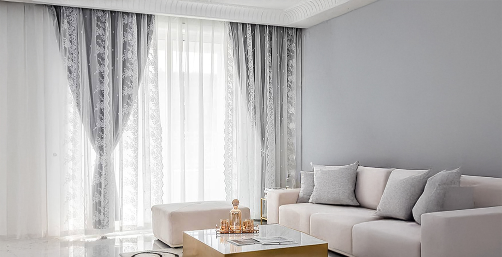 https://blinds4lesslondon.co.uk/wp-content/uploads/2026/01/Versatile-living-room-voiles-and-sheers-blinds4less-london.jpg