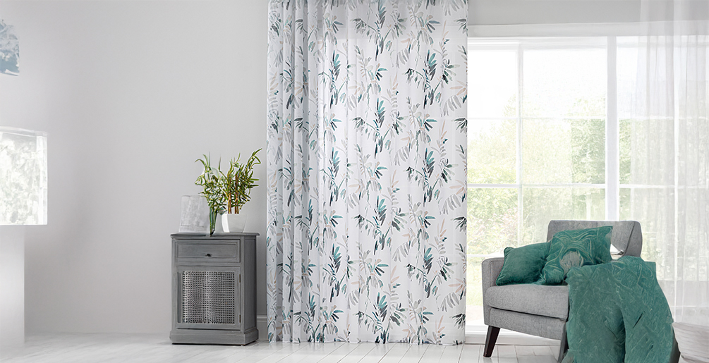 https://blinds4lesslondon.co.uk/wp-content/uploads/2026/01/stylish-living-room-sheers-blinds4less-london.jpg